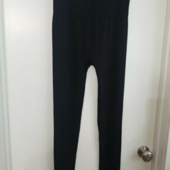 Maternity Leggings - Picture 5 of 9